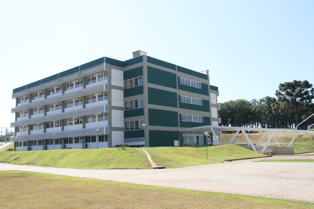 Ir para  <p><big>&nbsp;A comunidade acad&ecirc;mica da Universidade Federal da Fronteira Sul (UFFS) &ndash; Campus Erechim passa a contar com um novo espa&ccedil;o para o desenvolvimento de suas atividades. Com...